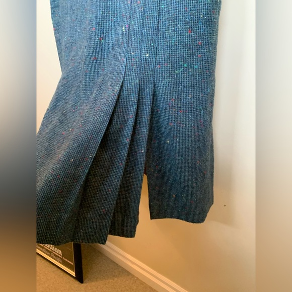 Vintage Breckenridge Wool Tweed Midi Skirt, vintage size 10, fits like modern 6. - Picture 9 of 10